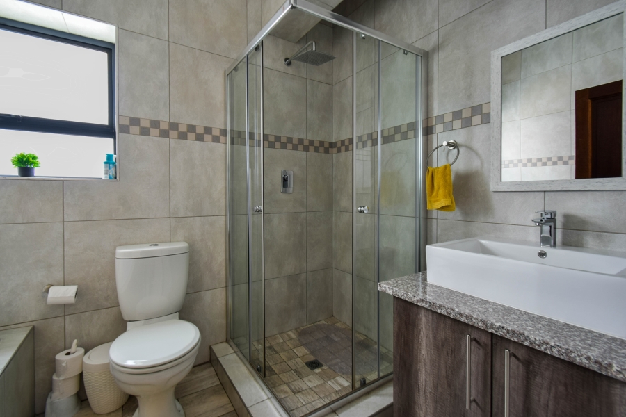 4 Bedroom Property for Sale in Midstream Ridge Gauteng