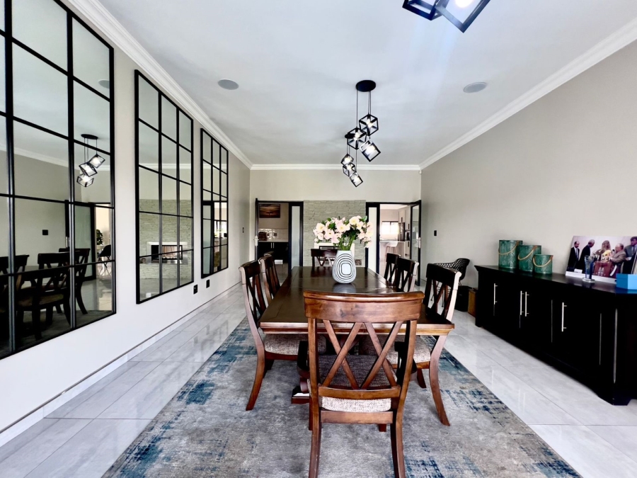 8 Bedroom Property for Sale in Mooikloof Glen Gauteng