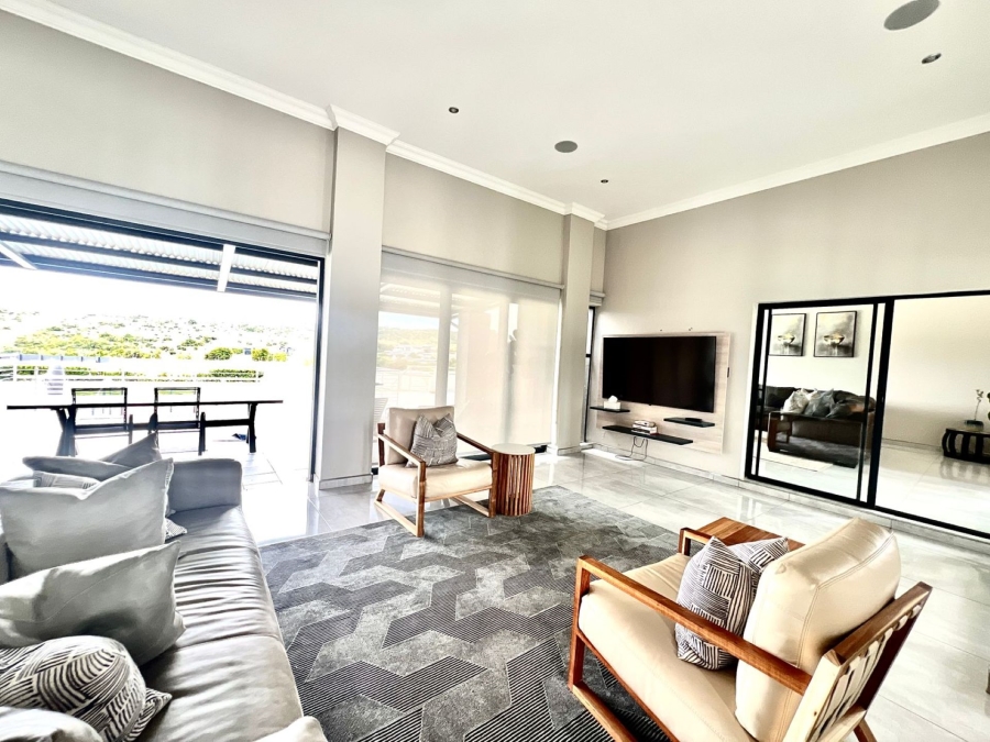 8 Bedroom Property for Sale in Mooikloof Glen Gauteng