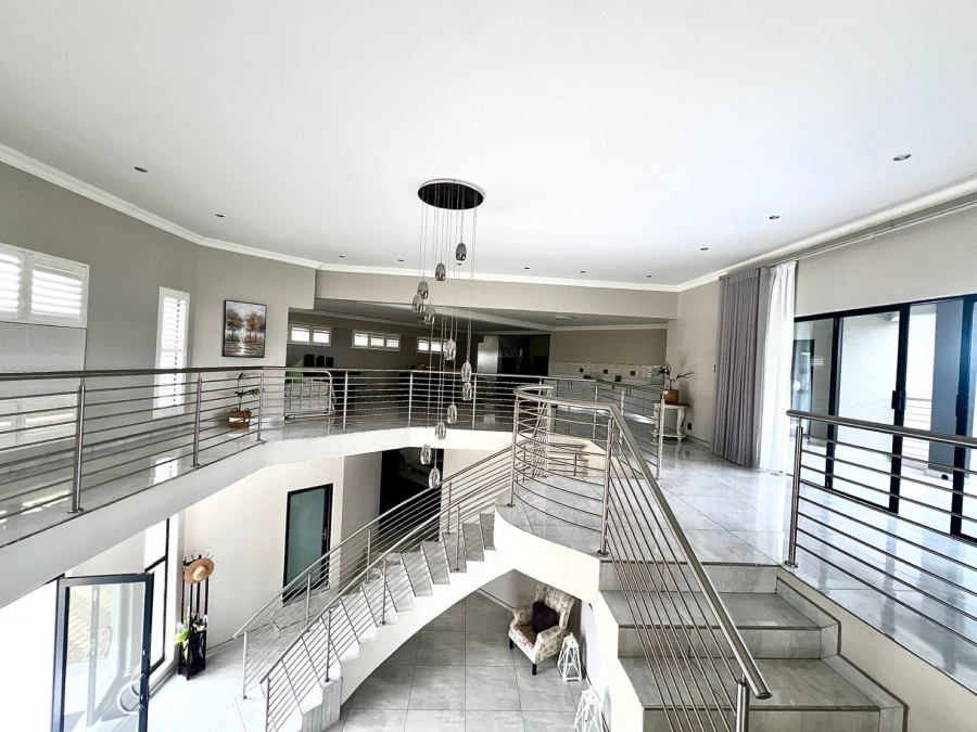 8 Bedroom Property for Sale in Mooikloof Glen Gauteng