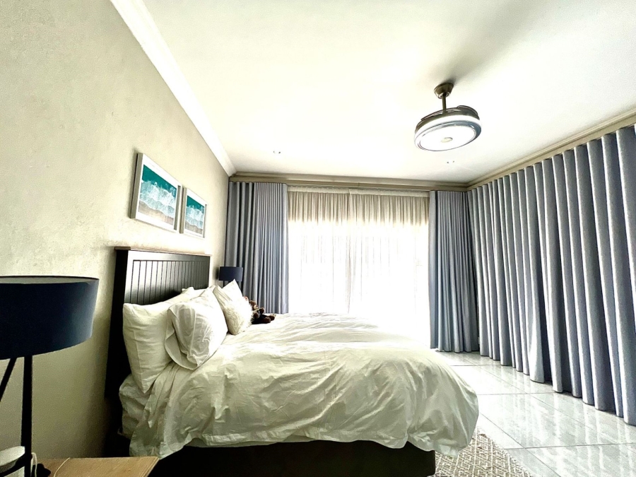 8 Bedroom Property for Sale in Mooikloof Glen Gauteng