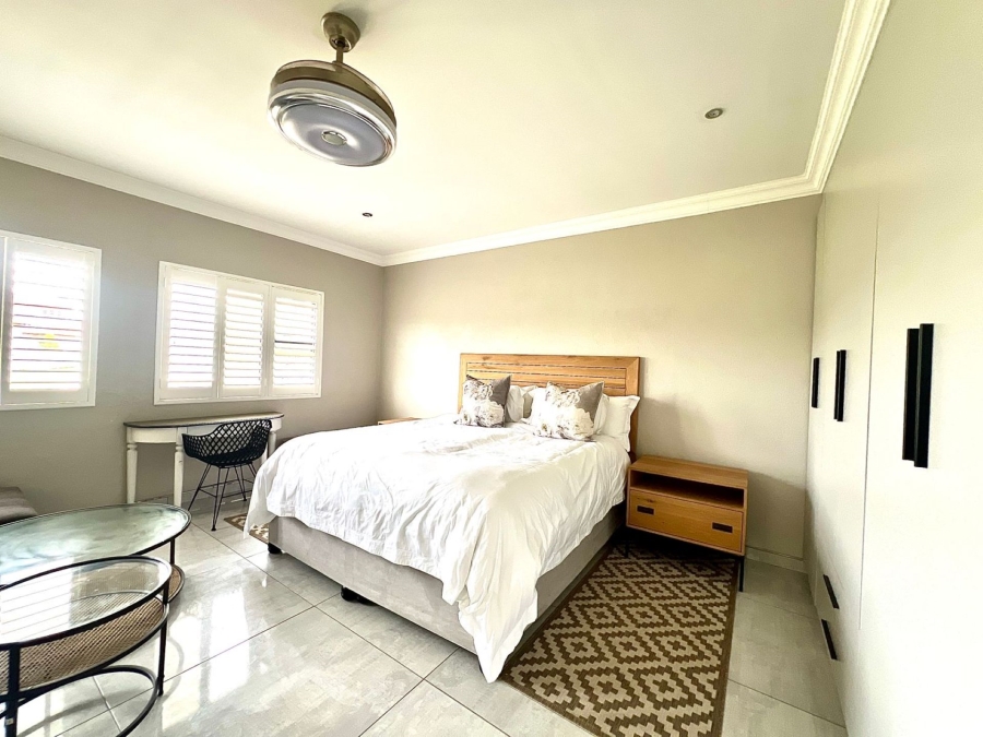 8 Bedroom Property for Sale in Mooikloof Glen Gauteng