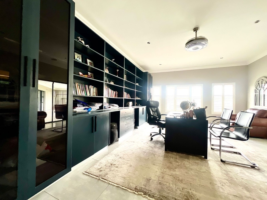 8 Bedroom Property for Sale in Mooikloof Glen Gauteng