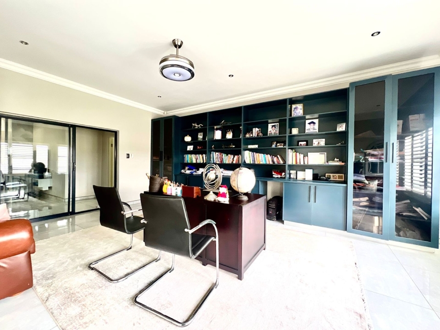 8 Bedroom Property for Sale in Mooikloof Glen Gauteng