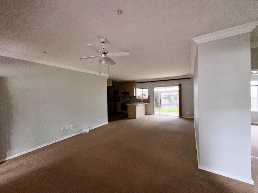 2 Bedroom Property for Sale in Ninapark Gauteng