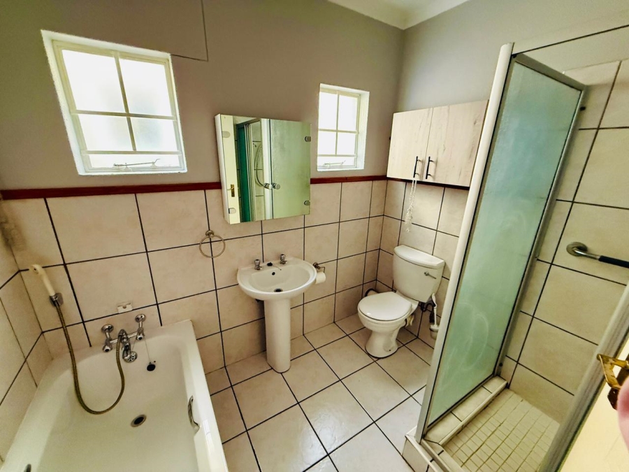 2 Bedroom Property for Sale in Ninapark Gauteng
