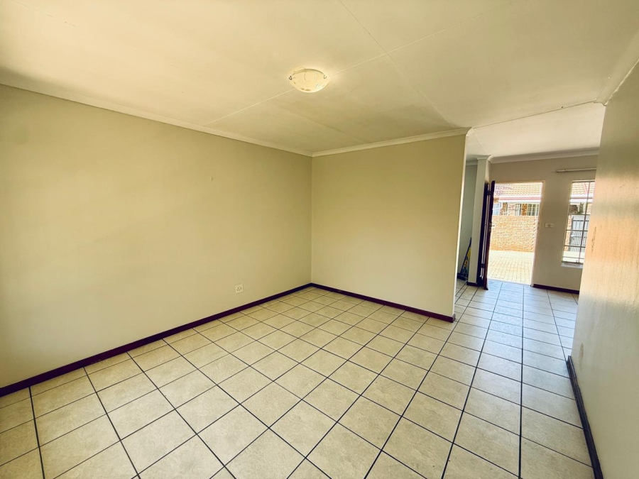 2 Bedroom Property for Sale in Amandasig Gauteng