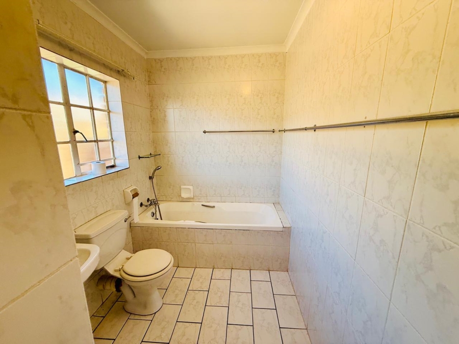 2 Bedroom Property for Sale in Amandasig Gauteng