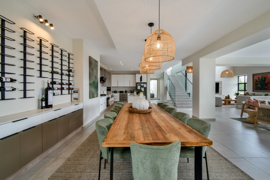 5 Bedroom Property for Sale in Midstream Heights Gauteng