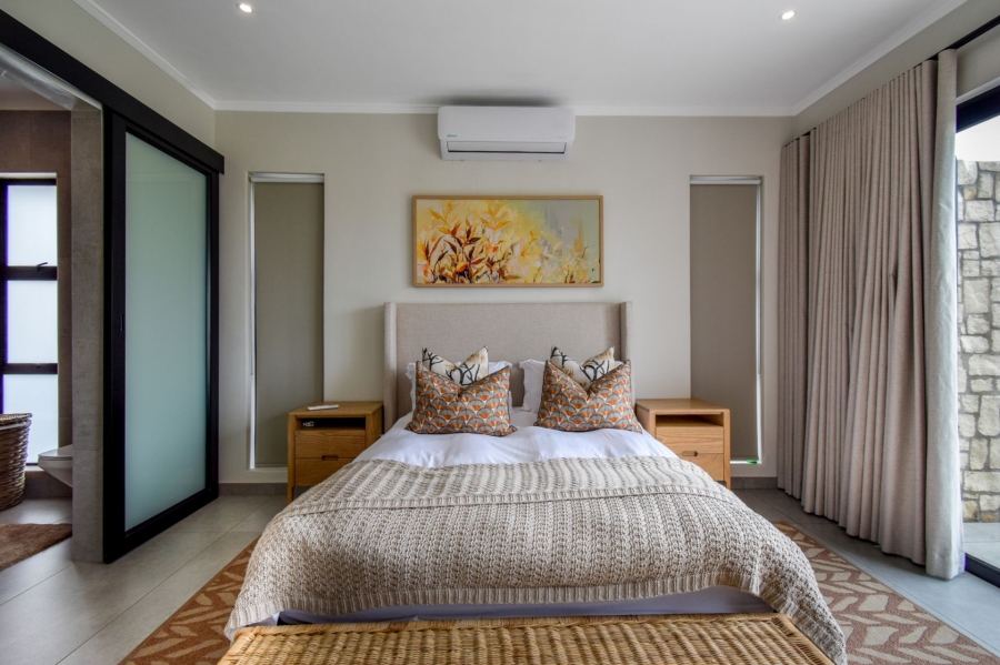 5 Bedroom Property for Sale in Midstream Heights Gauteng