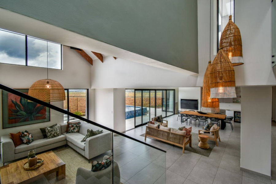 5 Bedroom Property for Sale in Midstream Heights Gauteng