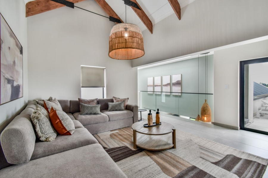 5 Bedroom Property for Sale in Midstream Heights Gauteng