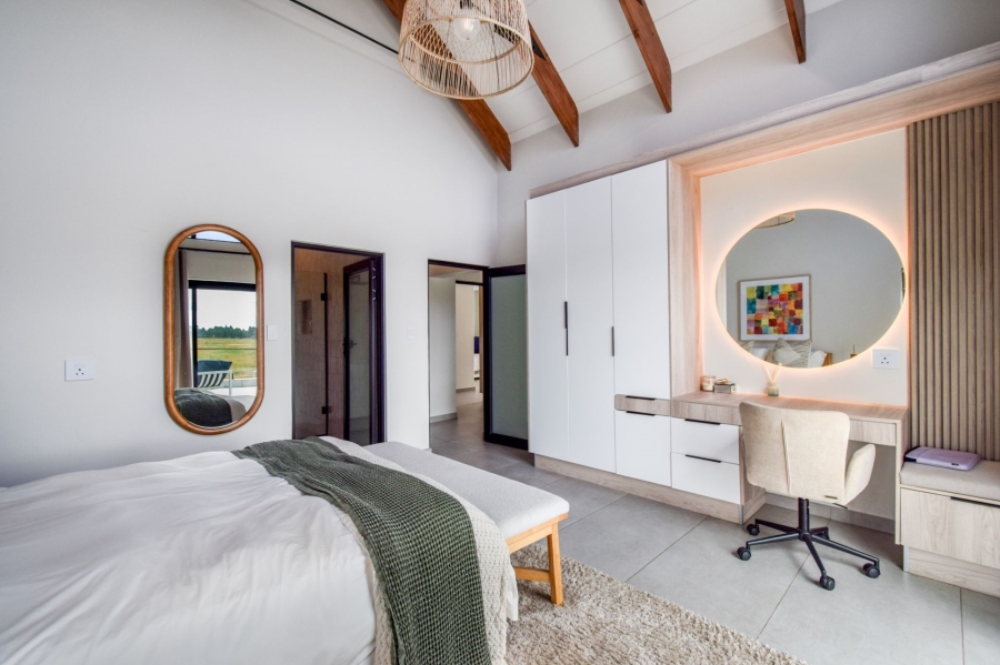 5 Bedroom Property for Sale in Midstream Heights Gauteng