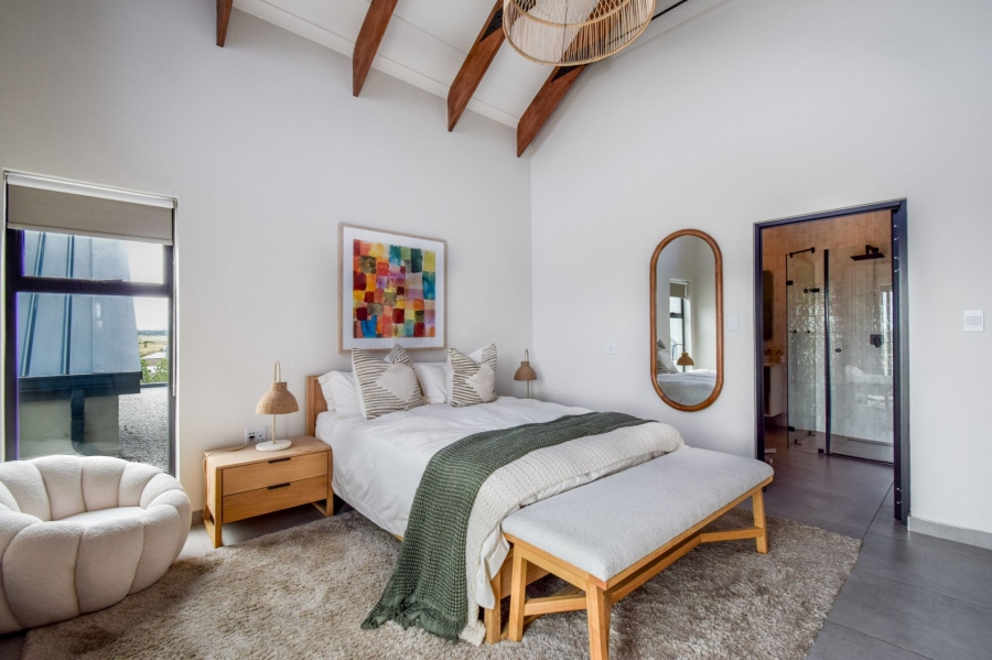 5 Bedroom Property for Sale in Midstream Heights Gauteng