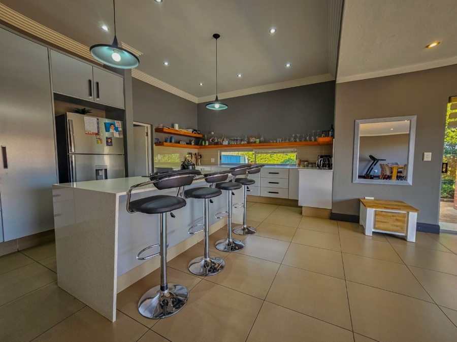 4 Bedroom Property for Sale in Midstream Ridge Gauteng