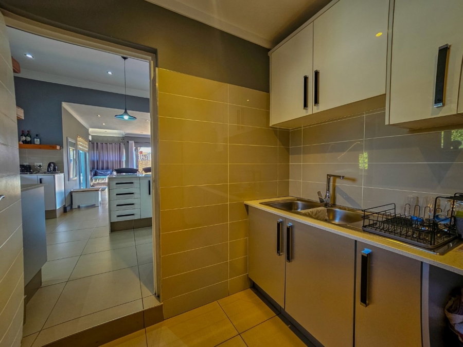 4 Bedroom Property for Sale in Midstream Ridge Gauteng