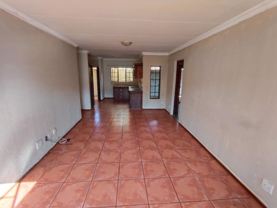 2 Bedroom Property for Sale in Hesteapark Gauteng
