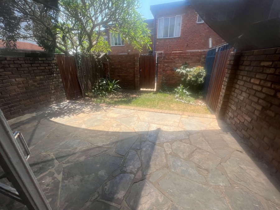 2 Bedroom Property for Sale in Roseville Gauteng