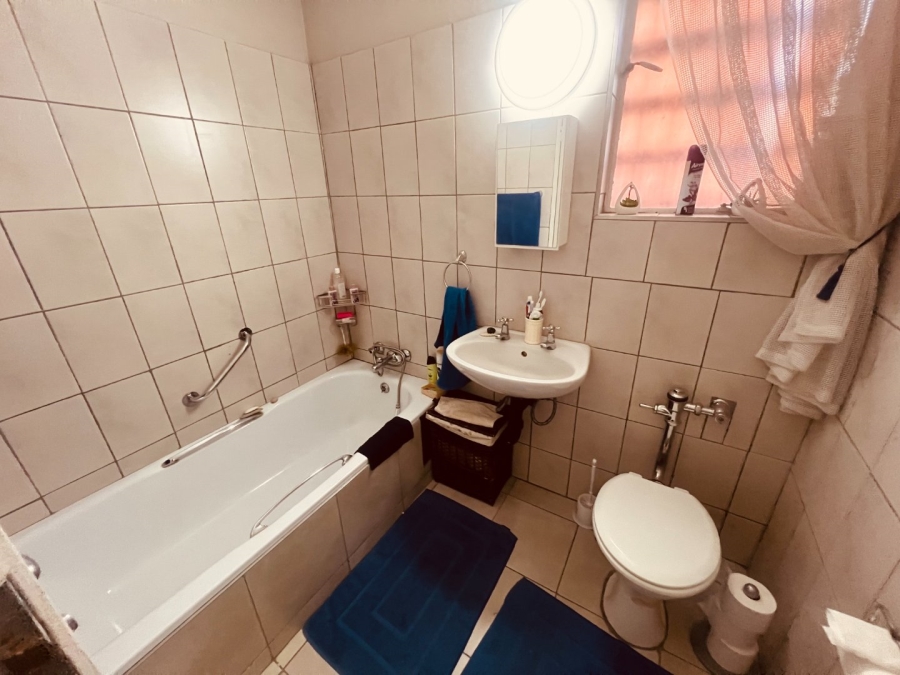 3 Bedroom Property for Sale in Wonderboom South Gauteng