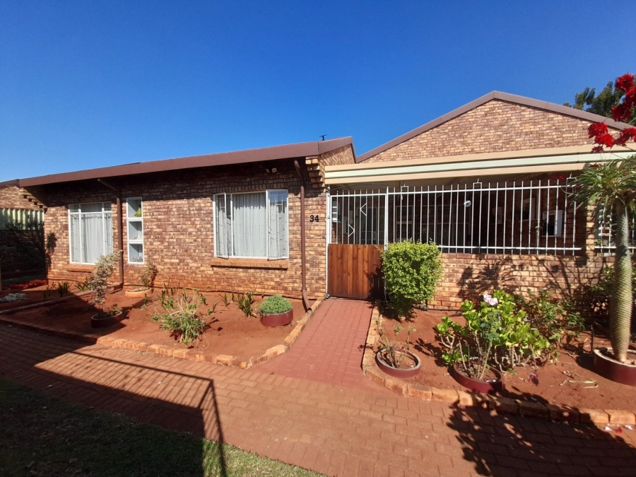 2 Bedroom Property for Sale in Clarina Gauteng