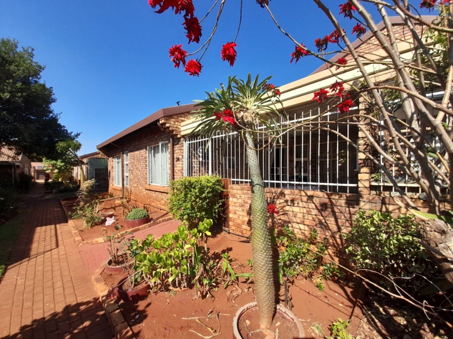 2 Bedroom Property for Sale in Clarina Gauteng