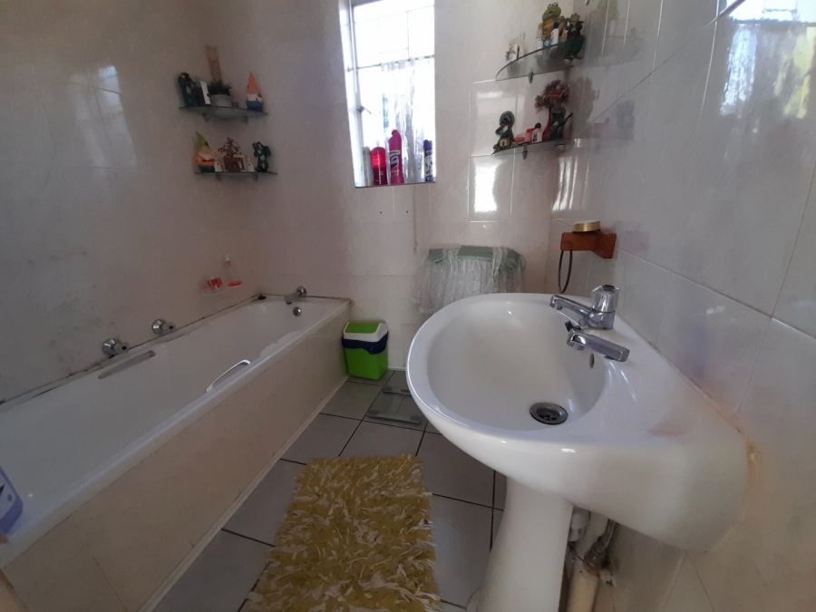 2 Bedroom Property for Sale in Clarina Gauteng