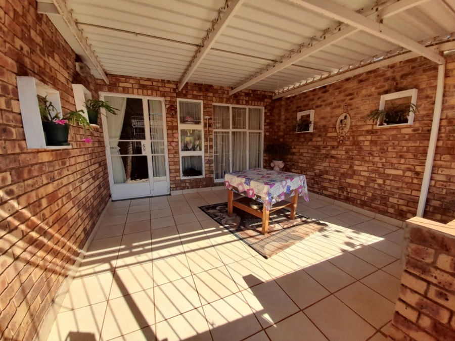 2 Bedroom Property for Sale in Clarina Gauteng