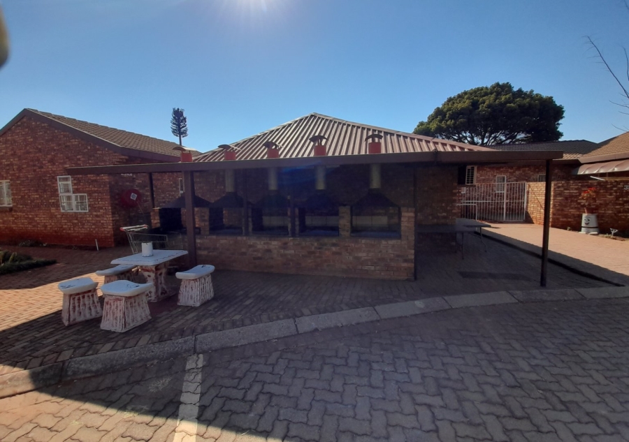 2 Bedroom Property for Sale in Clarina Gauteng