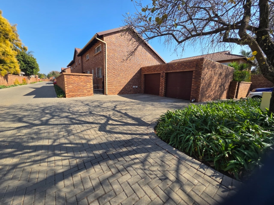 3 Bedroom Property for Sale in Montana Gauteng