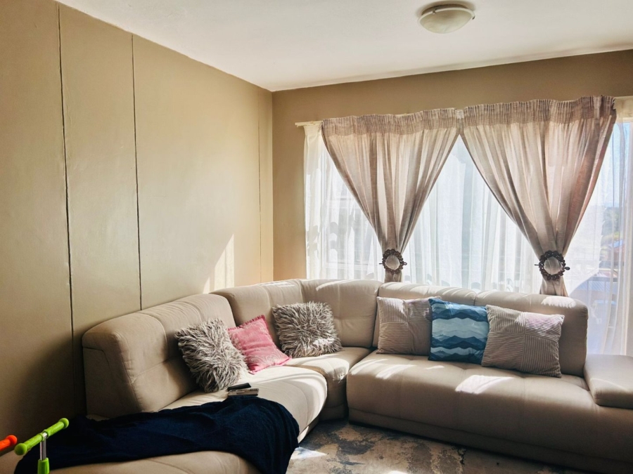 2 Bedroom Property for Sale in Doreg A H Gauteng