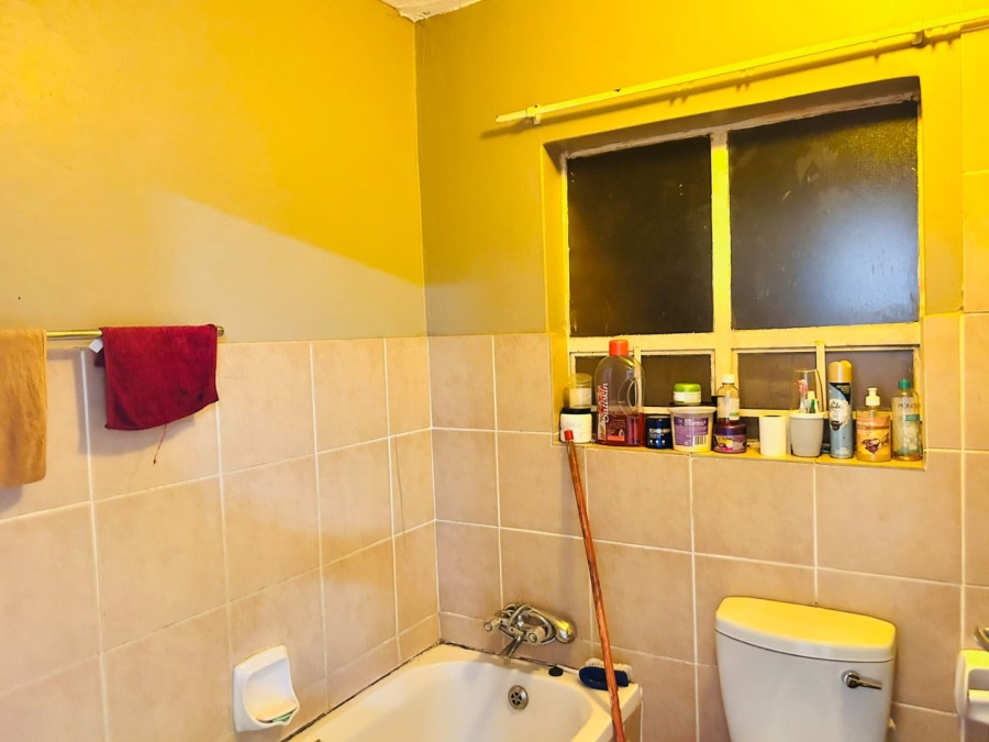 2 Bedroom Property for Sale in Doreg A H Gauteng