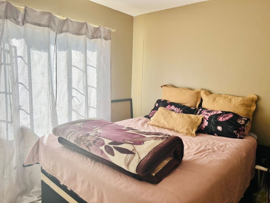 2 Bedroom Property for Sale in Doreg A H Gauteng