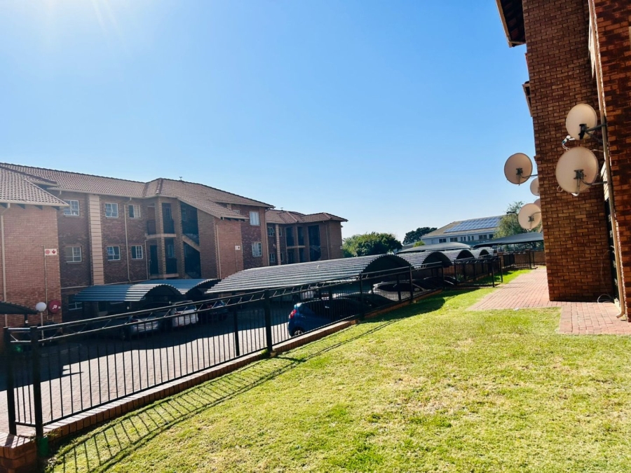 2 Bedroom Property for Sale in Doreg A H Gauteng