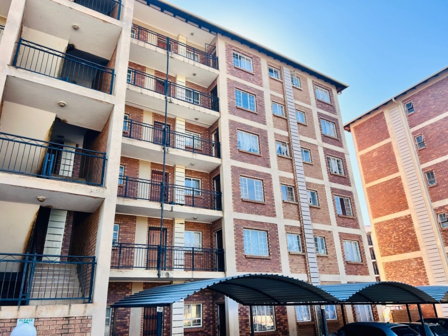 2 Bedroom Property for Sale in Doreg A H Gauteng