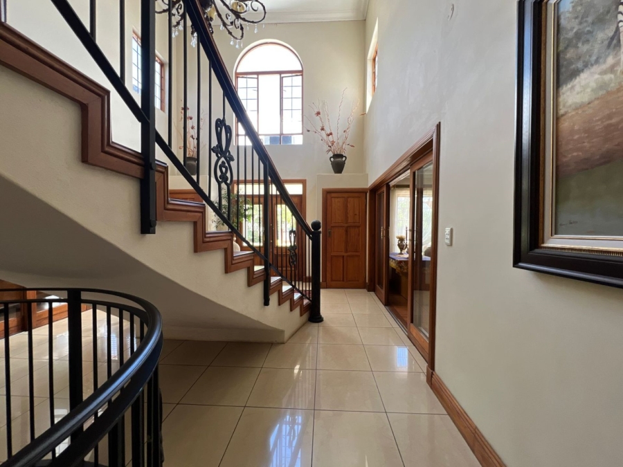 5 Bedroom Property for Sale in The Wilds Gauteng