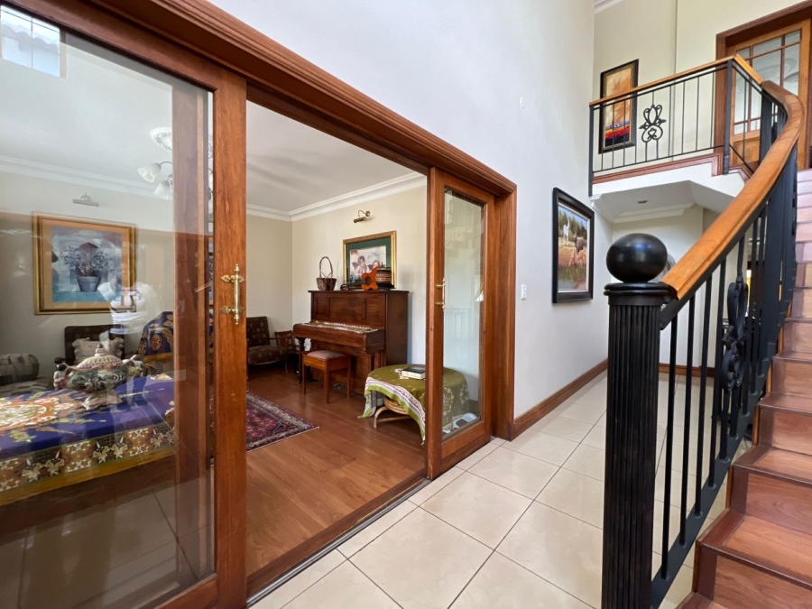 5 Bedroom Property for Sale in The Wilds Gauteng