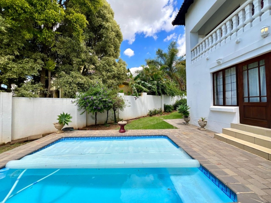 5 Bedroom Property for Sale in The Wilds Gauteng