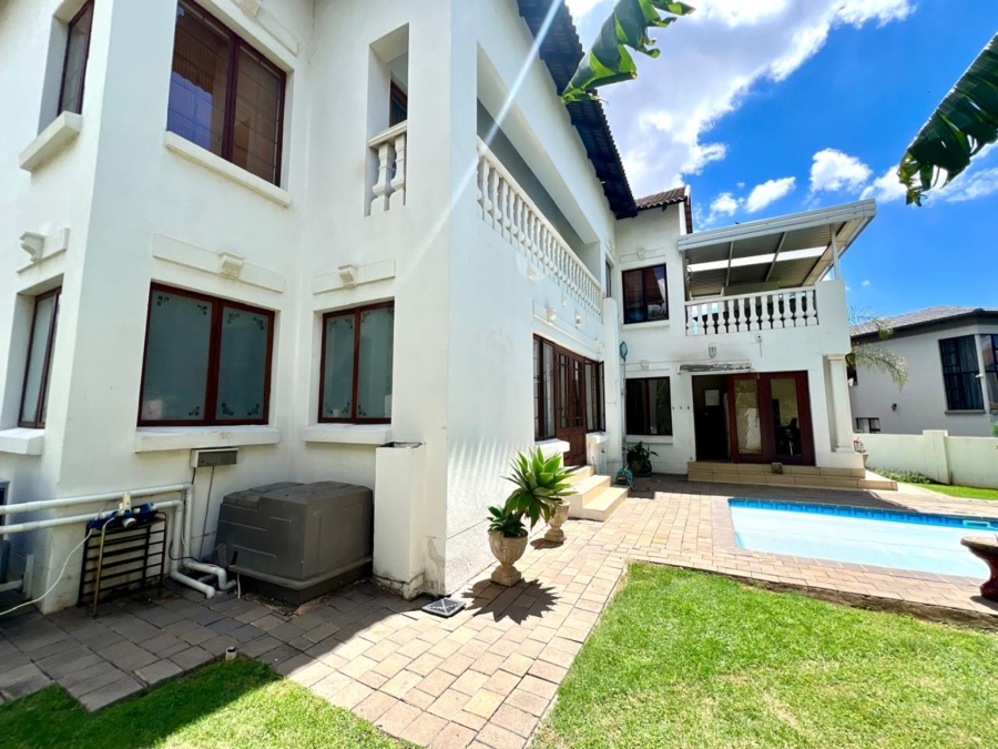5 Bedroom Property for Sale in The Wilds Gauteng