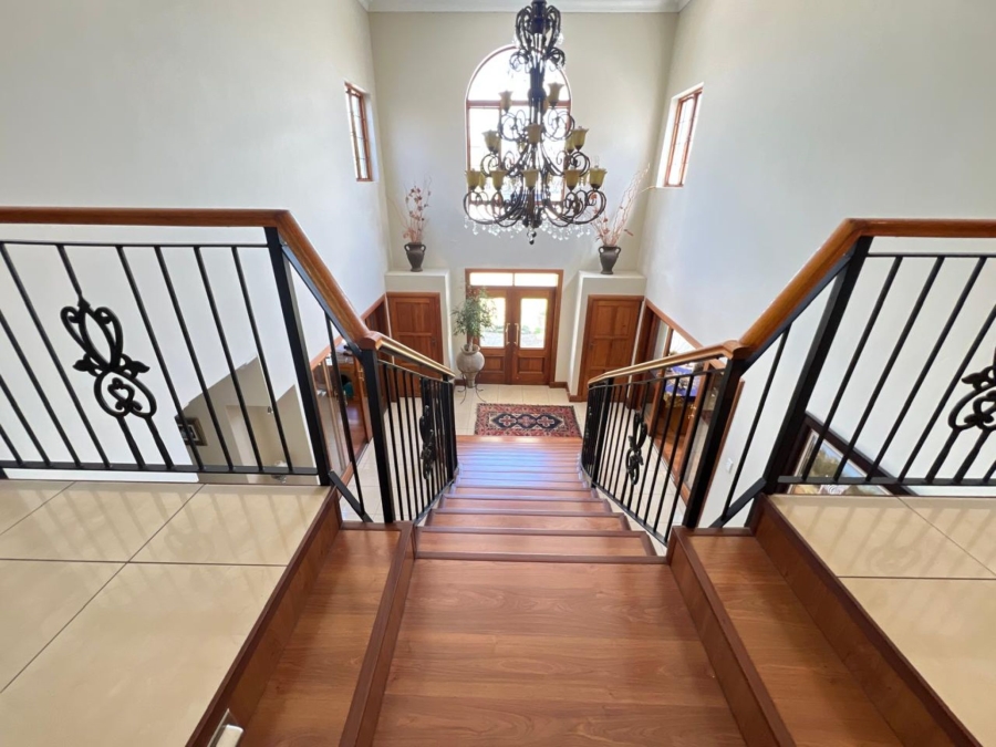 5 Bedroom Property for Sale in The Wilds Gauteng