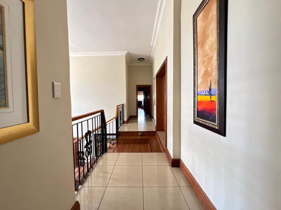 5 Bedroom Property for Sale in The Wilds Gauteng