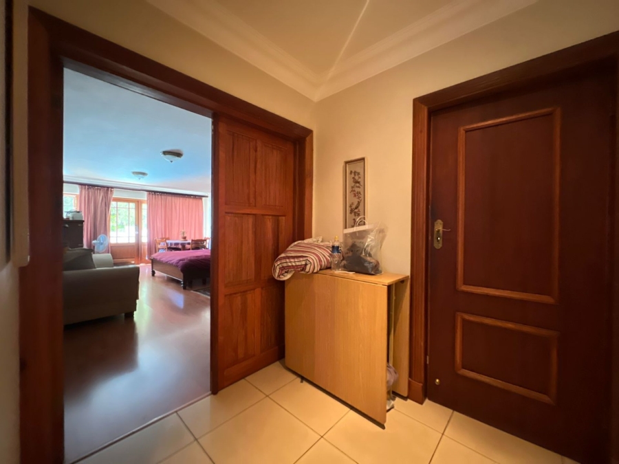 5 Bedroom Property for Sale in The Wilds Gauteng