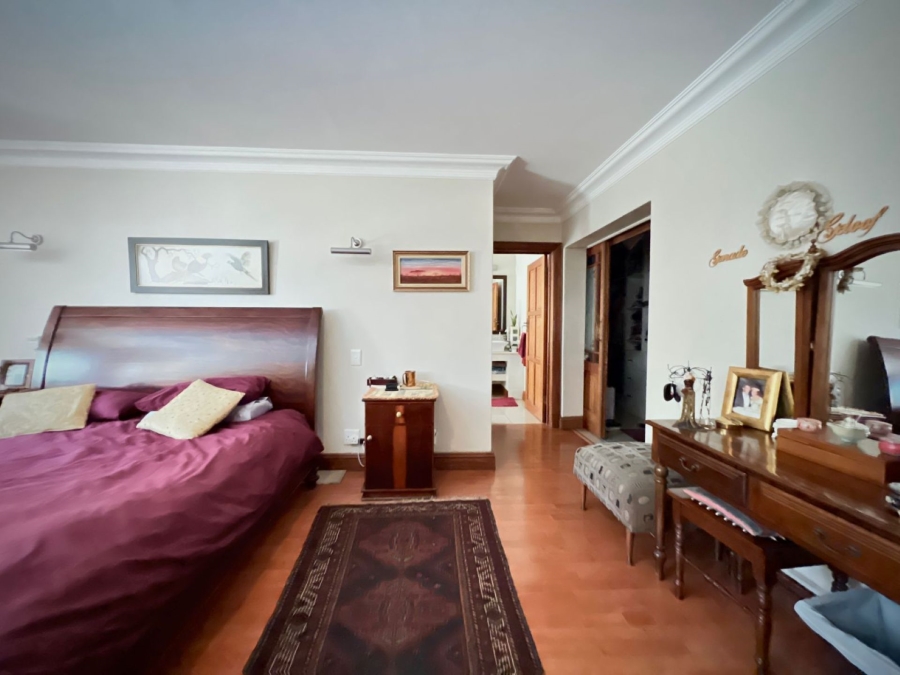 5 Bedroom Property for Sale in The Wilds Gauteng