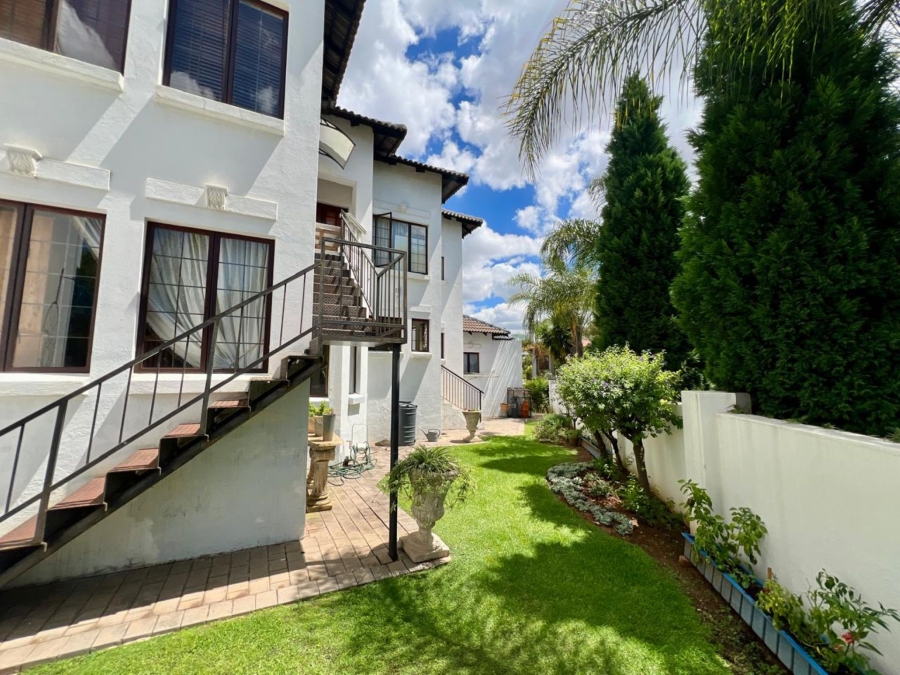 5 Bedroom Property for Sale in The Wilds Gauteng