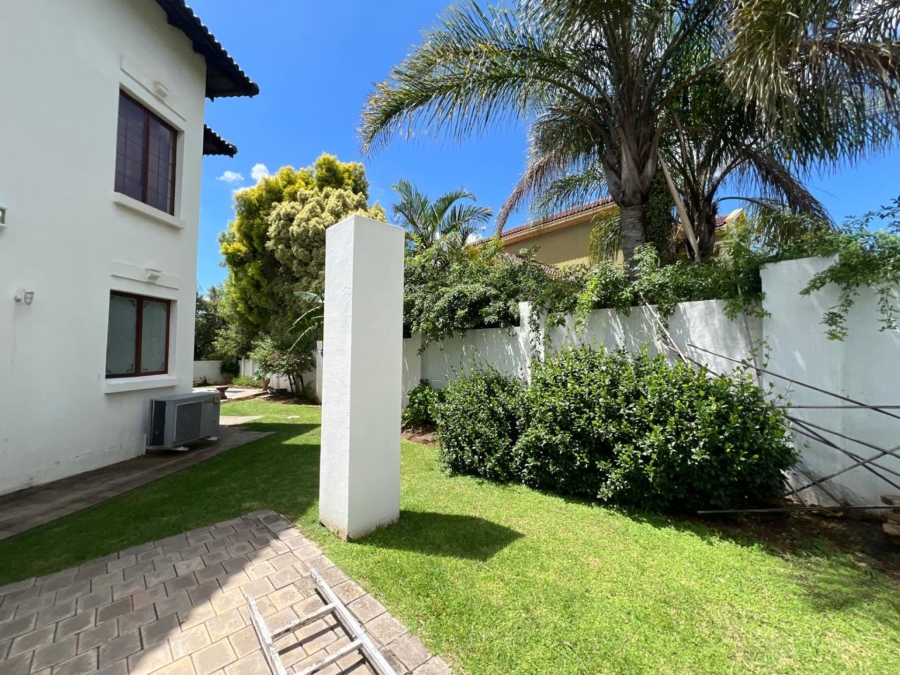 5 Bedroom Property for Sale in The Wilds Gauteng