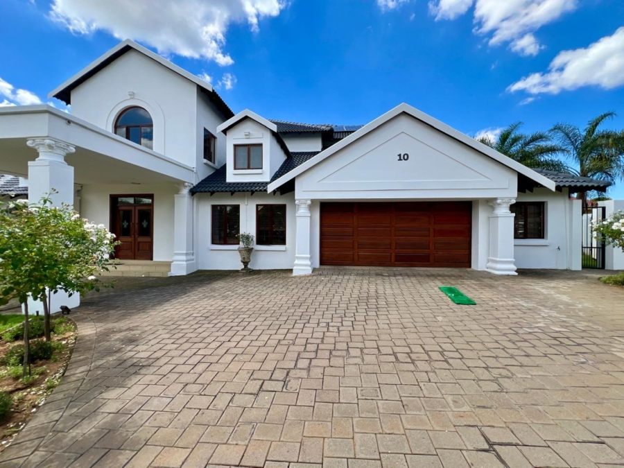 5 Bedroom Property for Sale in The Wilds Gauteng