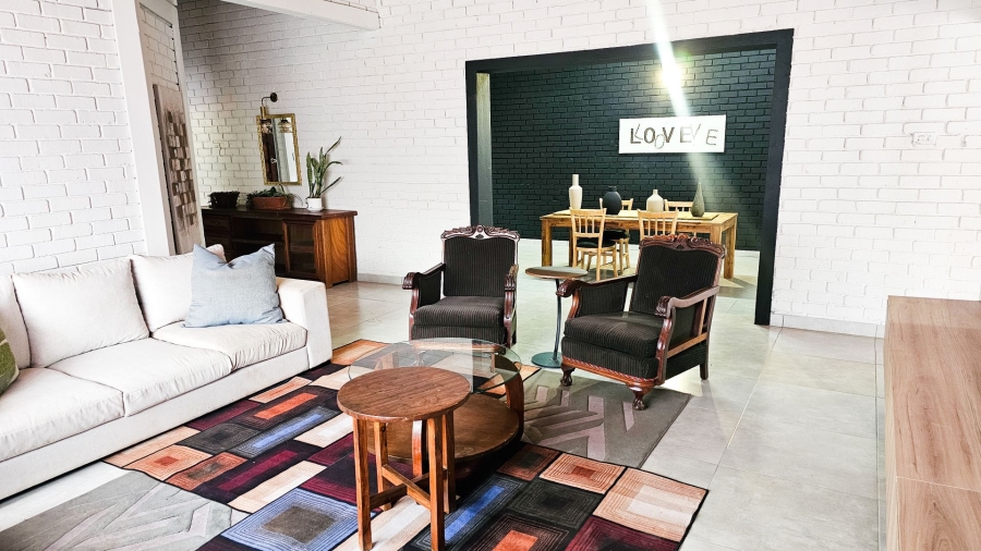 4 Bedroom Property for Sale in Florauna Gauteng