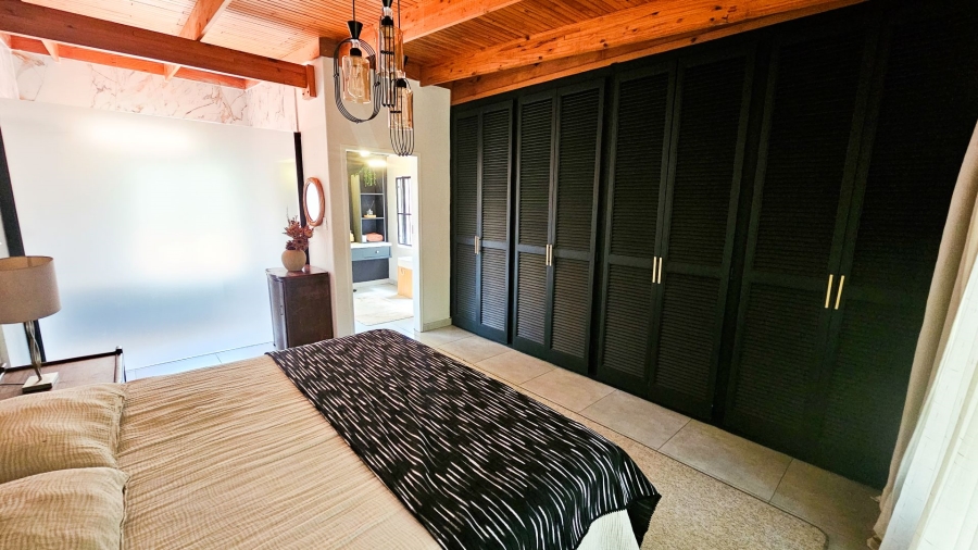 4 Bedroom Property for Sale in Florauna Gauteng