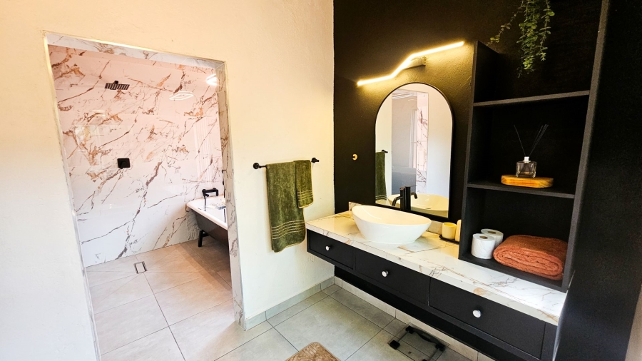 4 Bedroom Property for Sale in Florauna Gauteng