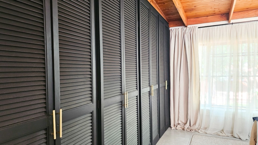 4 Bedroom Property for Sale in Florauna Gauteng