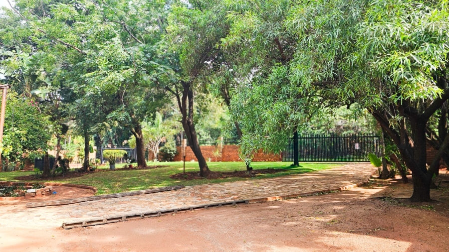 4 Bedroom Property for Sale in Florauna Gauteng